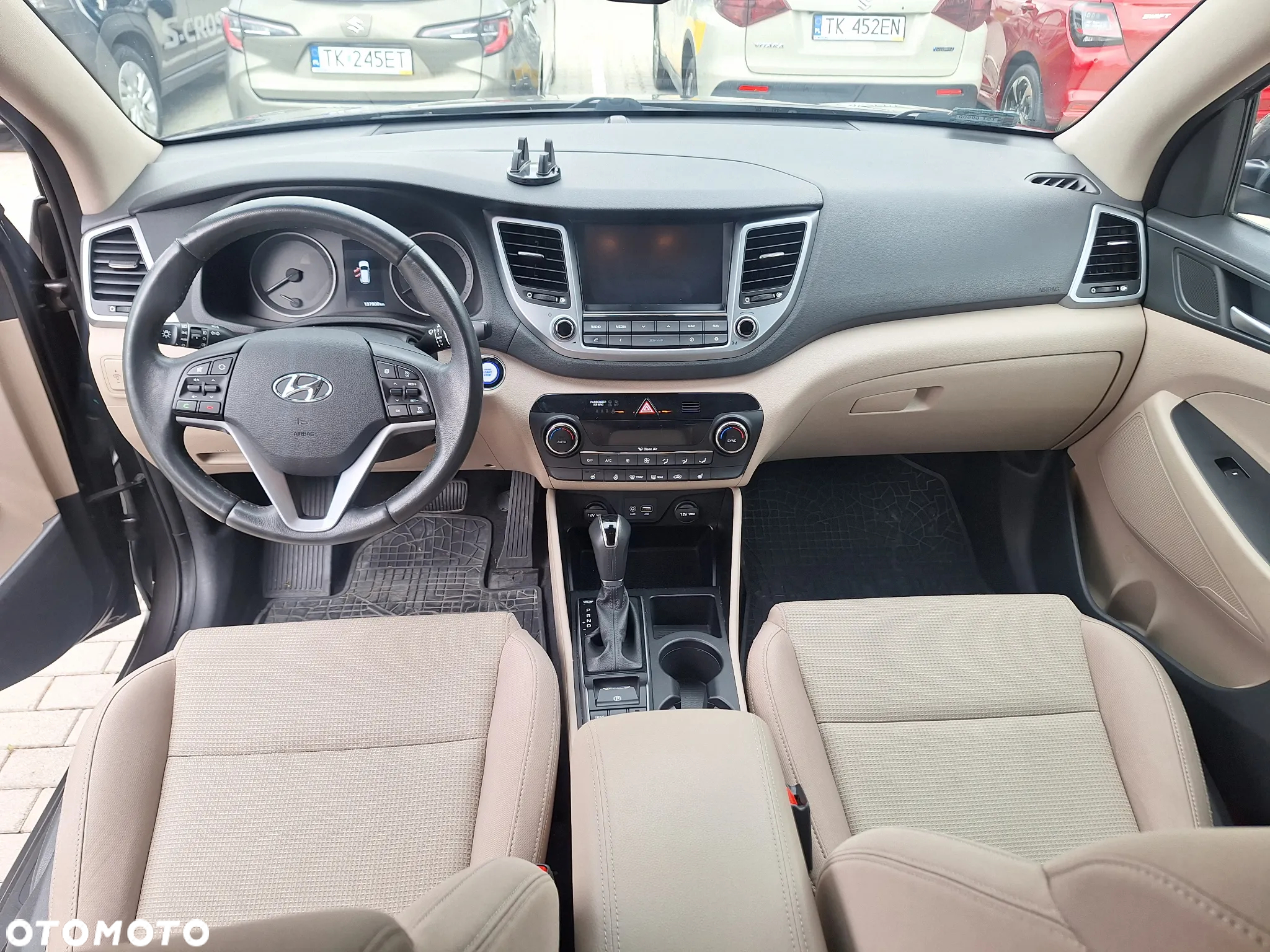 Hyundai Tucson 1.7 CRDI BlueDrive Style 2WD DCT - 11
