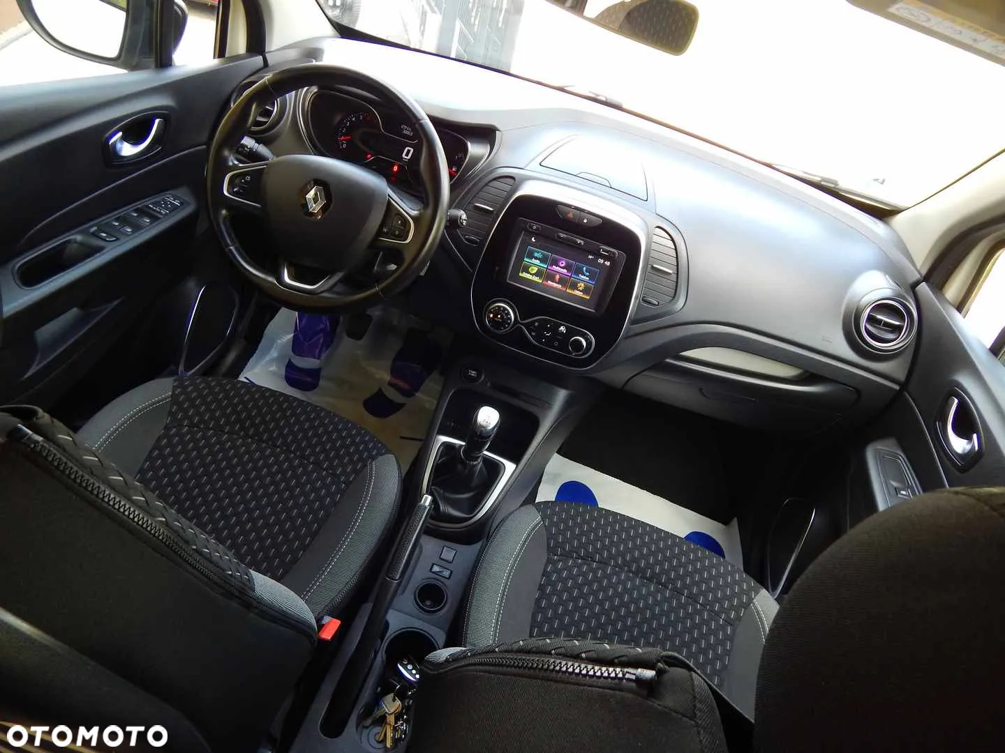 Renault Captur 1.2 Energy TCe Intens - 12