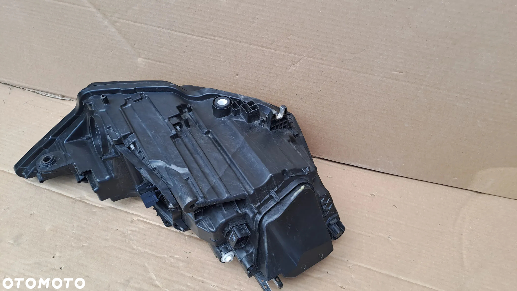 AUDI A6 C8 LEWA LAMPA 4K0941039 UŻYWANA - 11