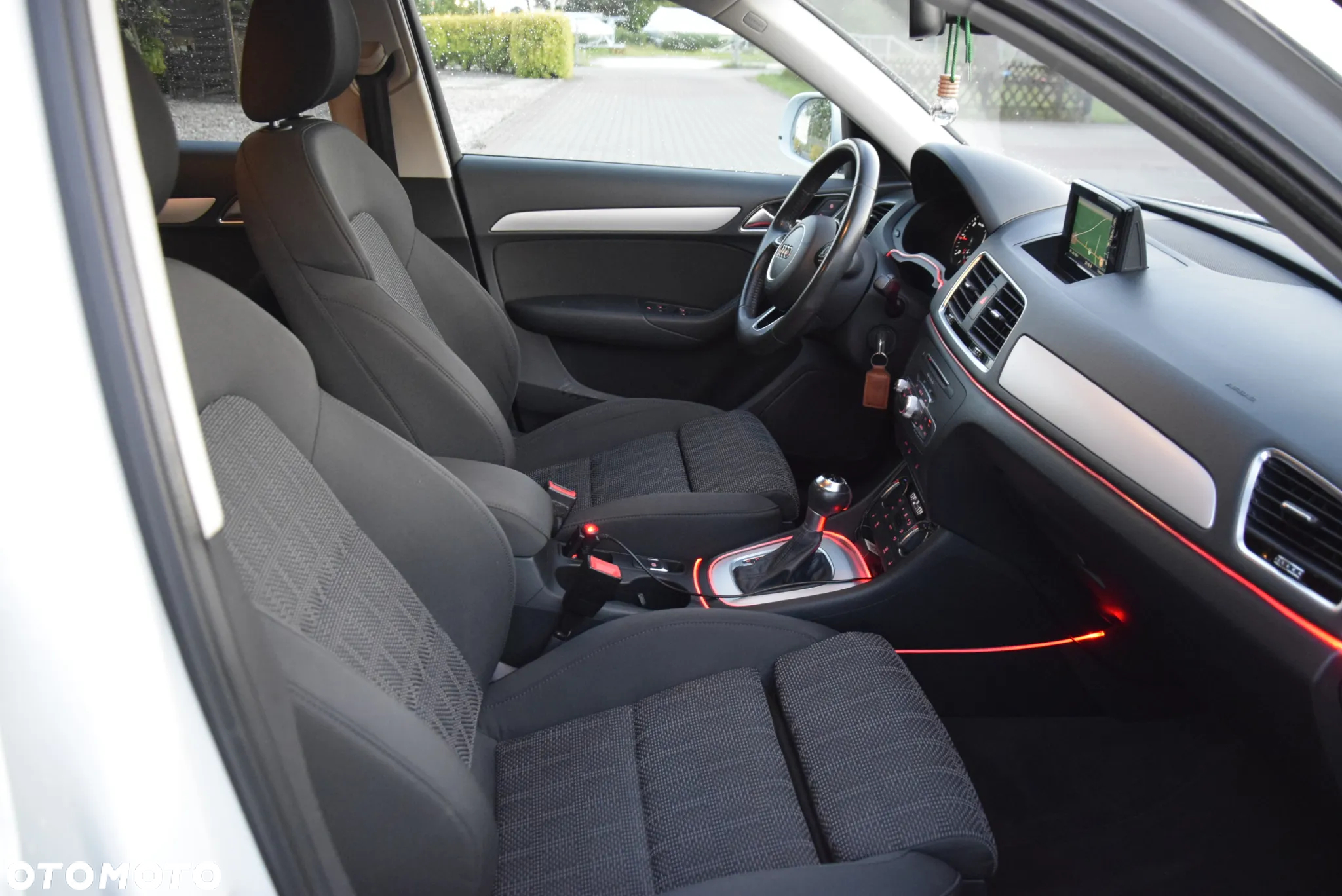 Audi Q3 2.0 TDI S tronic - 14