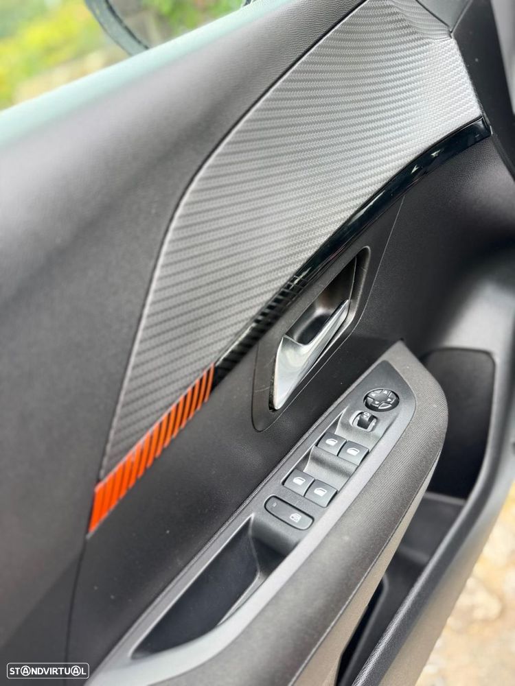 Peugeot 208 1.2 PureTech Active Pack - 20