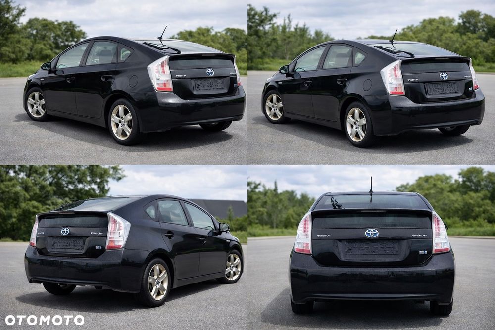 Toyota Prius (Hybrid) Comfort - 18