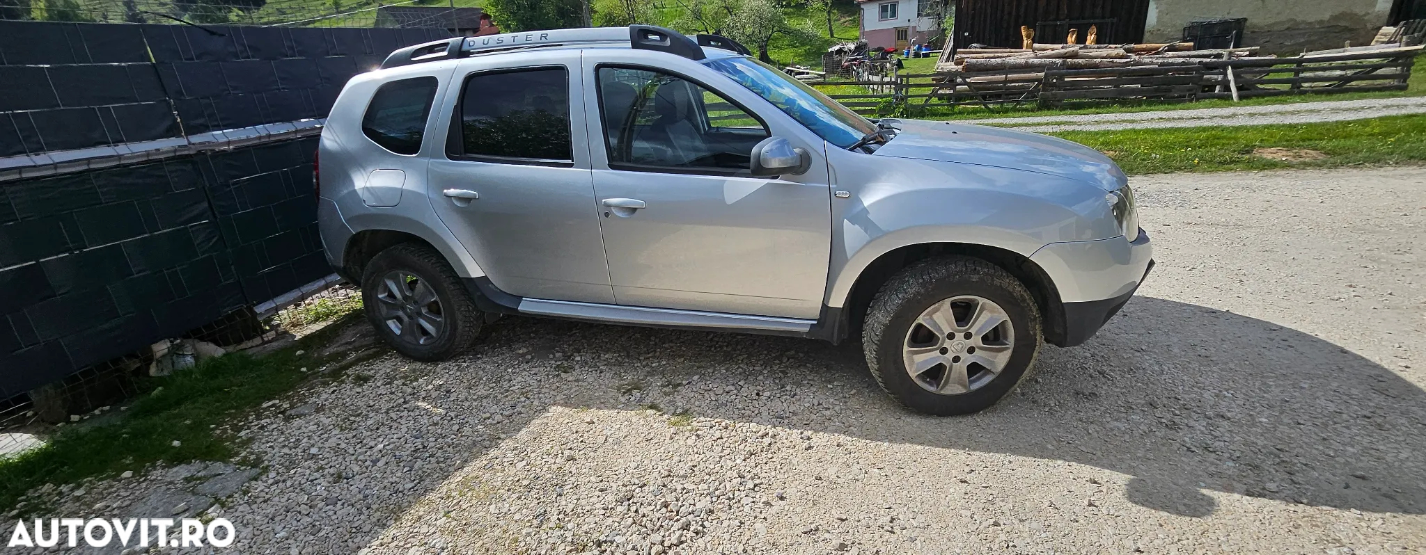 Dacia Duster 1.5 dCi 4x4 Laureate - 2