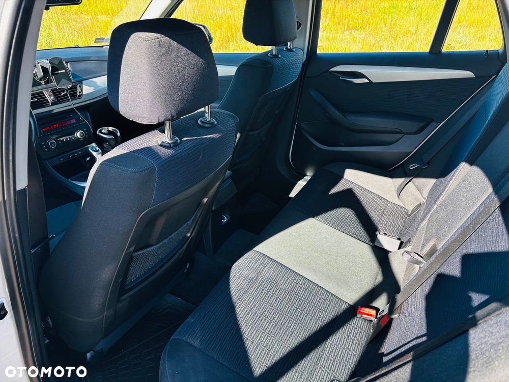 BMW X1 xDrive18d - 12