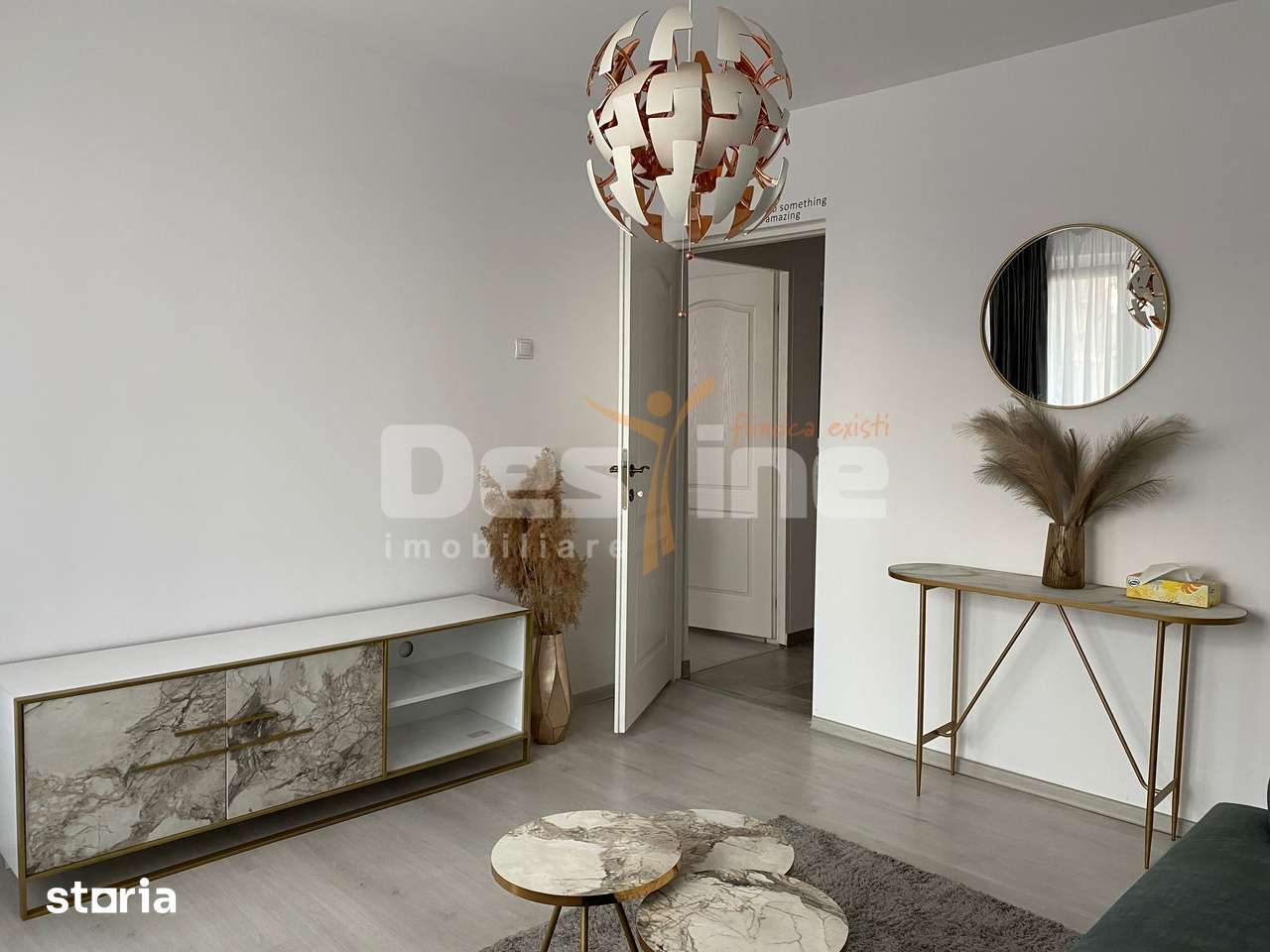 2 Camere - Metrou Eroii Revoluției — fotografia 3