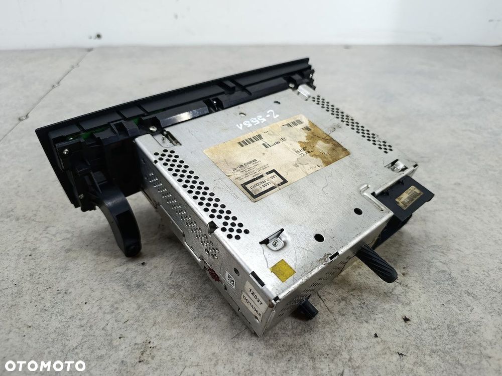 RADIO FABRYCZNE BMW 1 E87 - 4