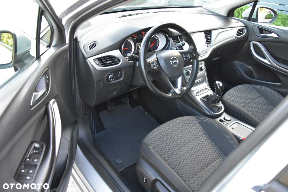 Opel Astra 1.4 Turbo Dynamic - 22