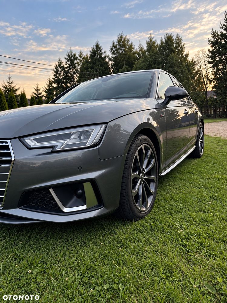 Audi A4 Limousine - 2
