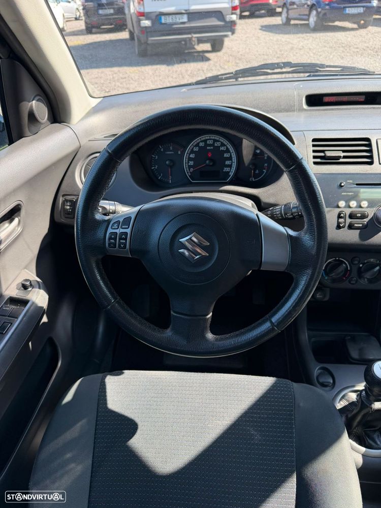 Suzuki Swift 1.3 DDiS GL - 23