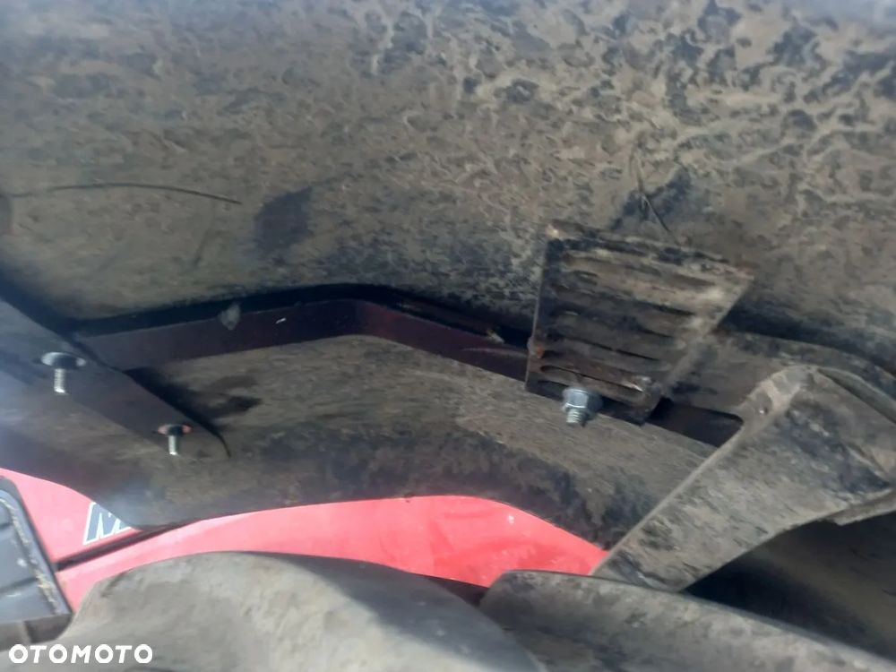 Błotniki przednie Case MX150 - 2