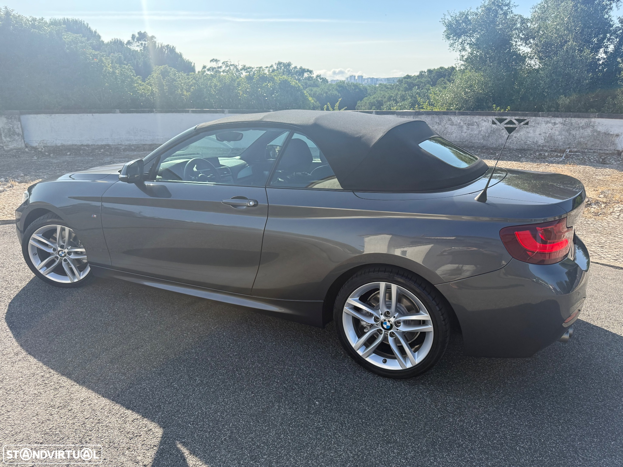 BMW 220 d Cabrio Pack M Auto - 11