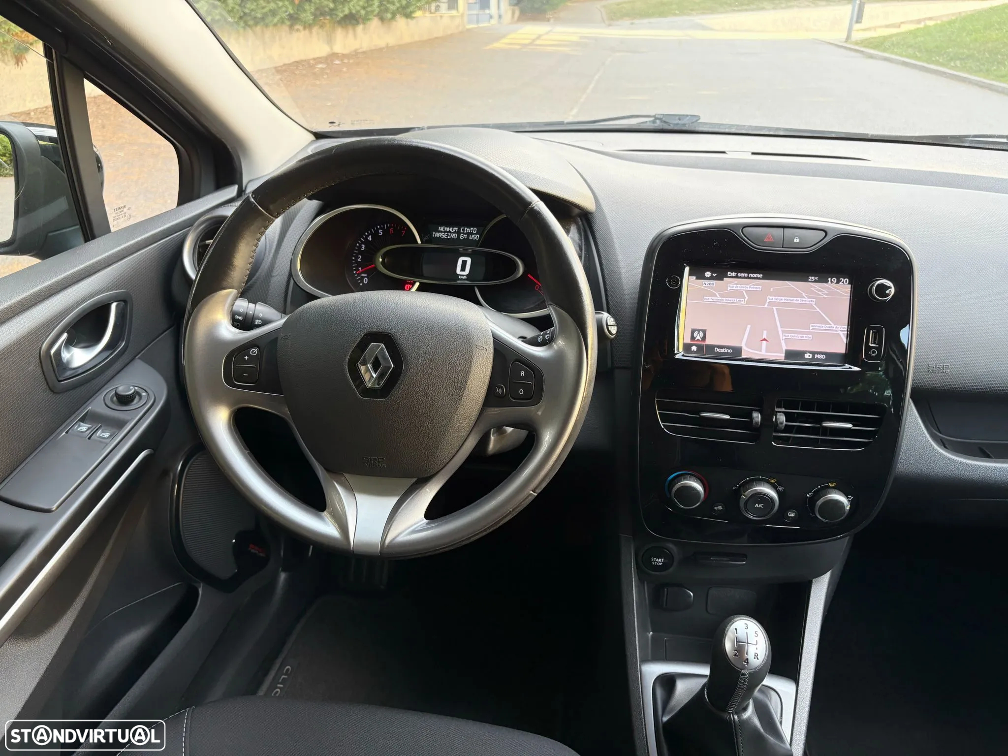 Renault Clio Sport Tourer 0.9 TCe Limited - 15