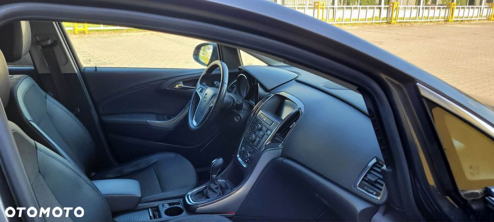 Opel Astra 2.0 CDTI Cosmo - 7