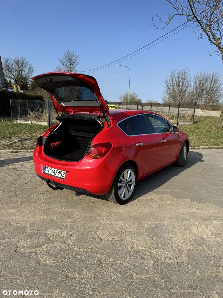 Opel Astra 1.7 CDTI Cosmo - 11
