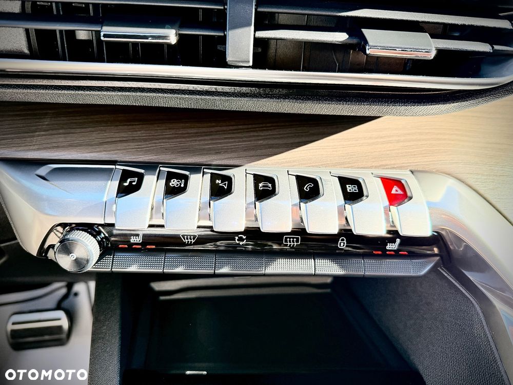 Peugeot 5008 1.5 BlueHDi GT S&S EAT8 - 26