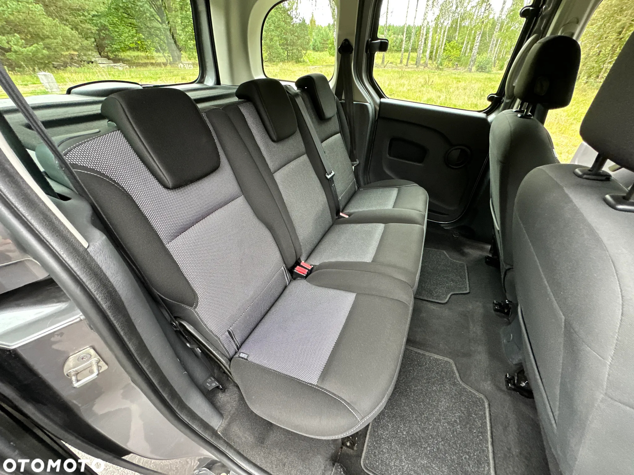 Renault Kangoo 1.5 dCi Zen - 24