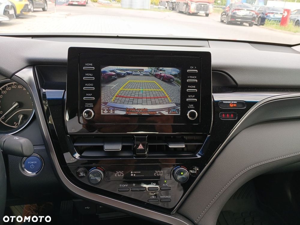 Toyota Camry 2.5 Hybrid Comfort CVT - 19