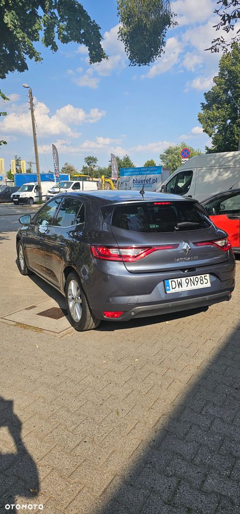 Renault Megane 1.2 Energy TCe Limited - 19