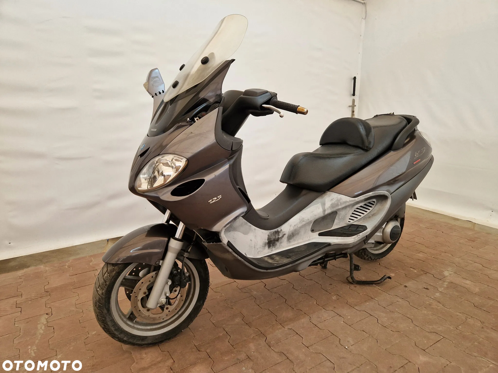 Piaggio X9 - 10