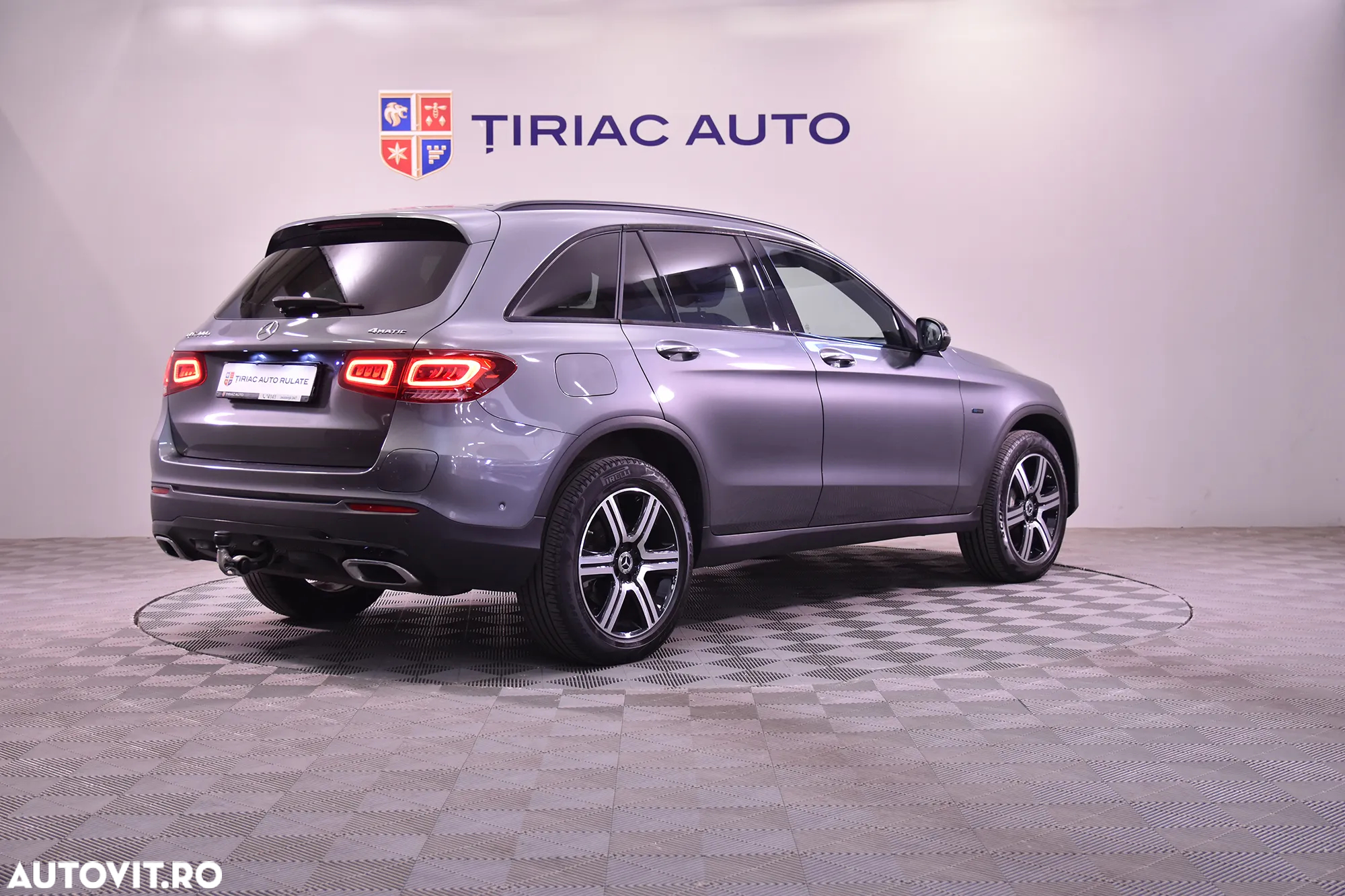 Mercedes-Benz GLC 300 e 4MATIC - 5