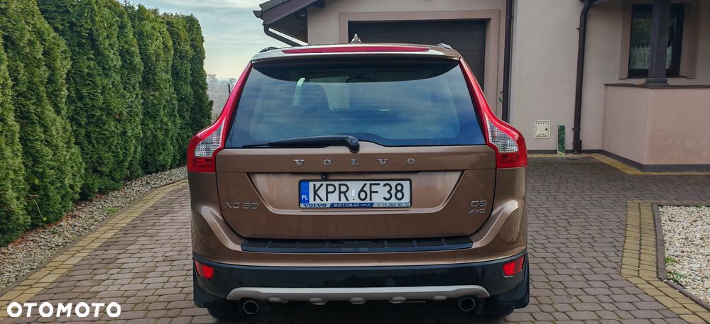 Volvo XC 60 D3 AWD Kinetic - 4
