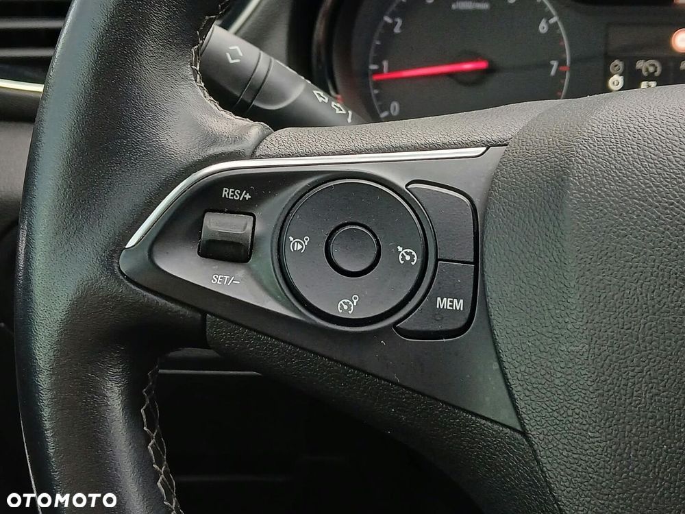 Opel Grandland X 1.2 T Enjoy S&S - 25