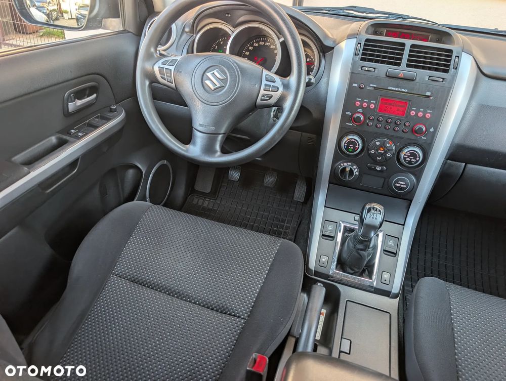 Suzuki Grand Vitara 1.9 DDiS Comfort - 27