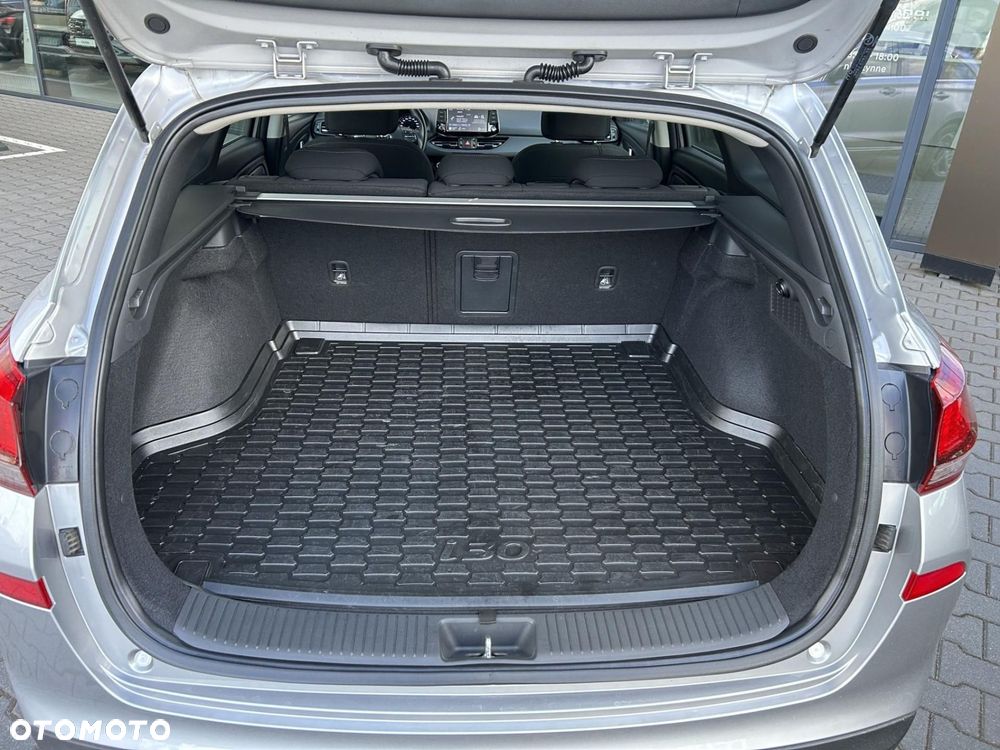 Hyundai i30 1.0 T-GDI Smart DCT - 17