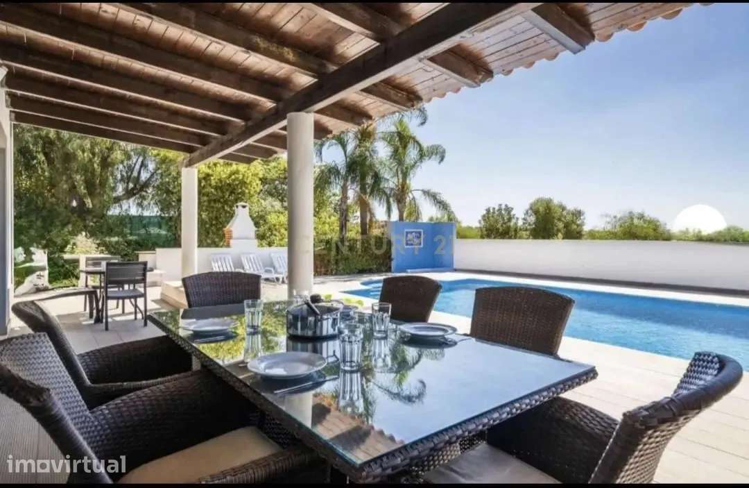 Moderna Moradia T4 com piscina e ginásio no Cerro Azul - Grande imagem: 5/26