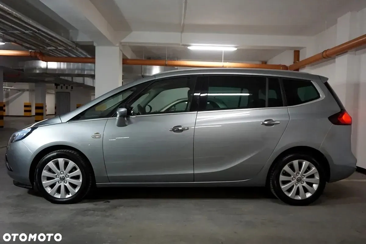 Opel Zafira - 9
