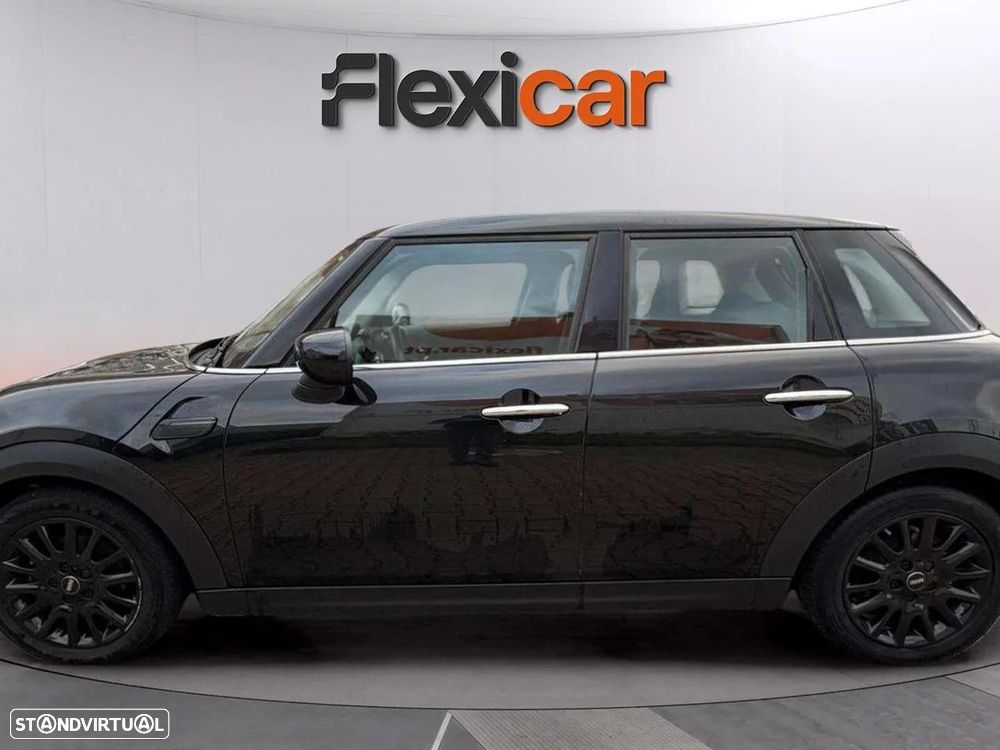 MINI 5 Portas Cooper Auto - 4
