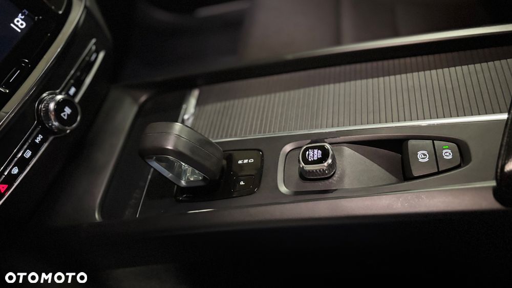 Volvo V60 B4 D Momentum Pro - 13