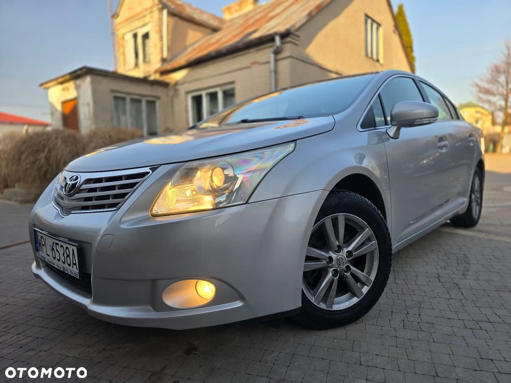 Toyota Avensis - 28
