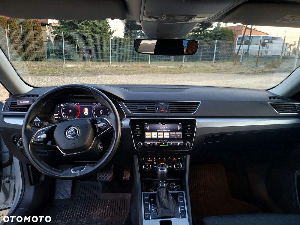 Skoda Superb 2.0 TDI SCR Ambition DSG - 5