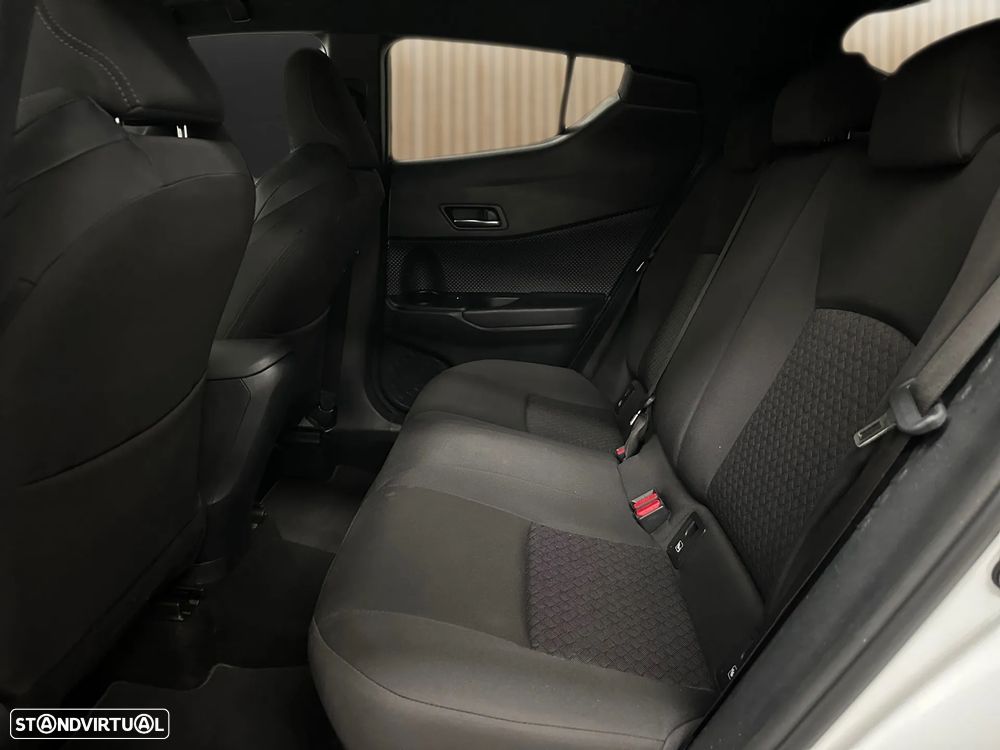 Toyota C-HR 1.8 HSD Exclusive - 11