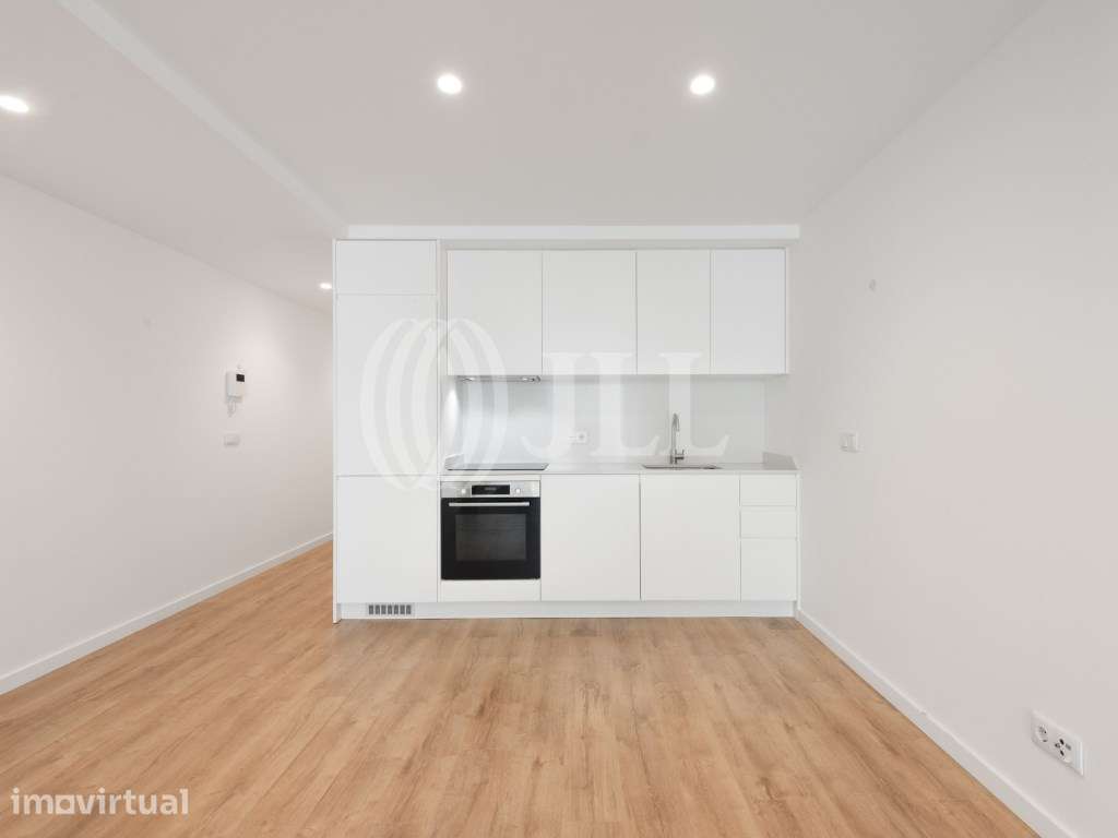 Apartamento T1, com terraço e logradouro, no Porto. - Grande imagem: 2/30