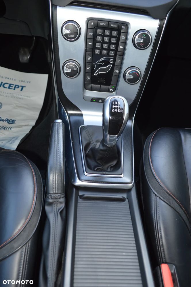 Volvo V40 D2 Drive-E Base - 19