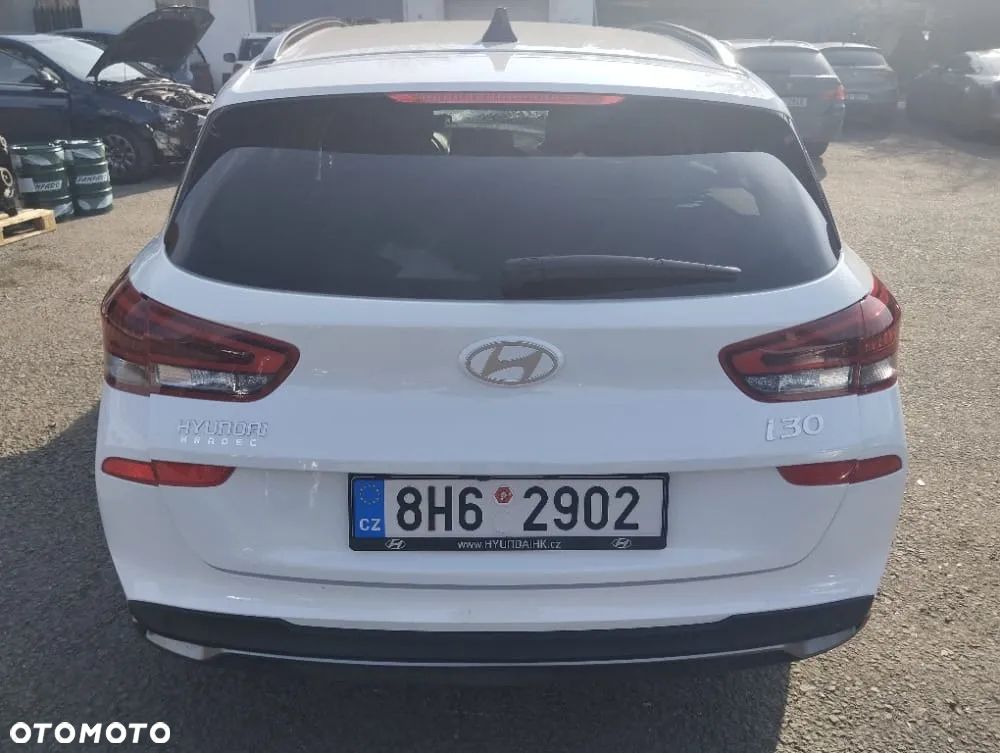 Hyundai i30 1.5 DPI Pure - 2