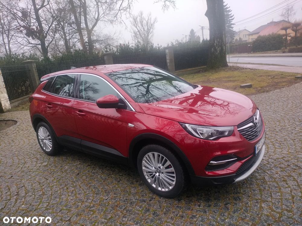 Opel Grandland X 1.2 T GPF Design&Tech S&S - 2