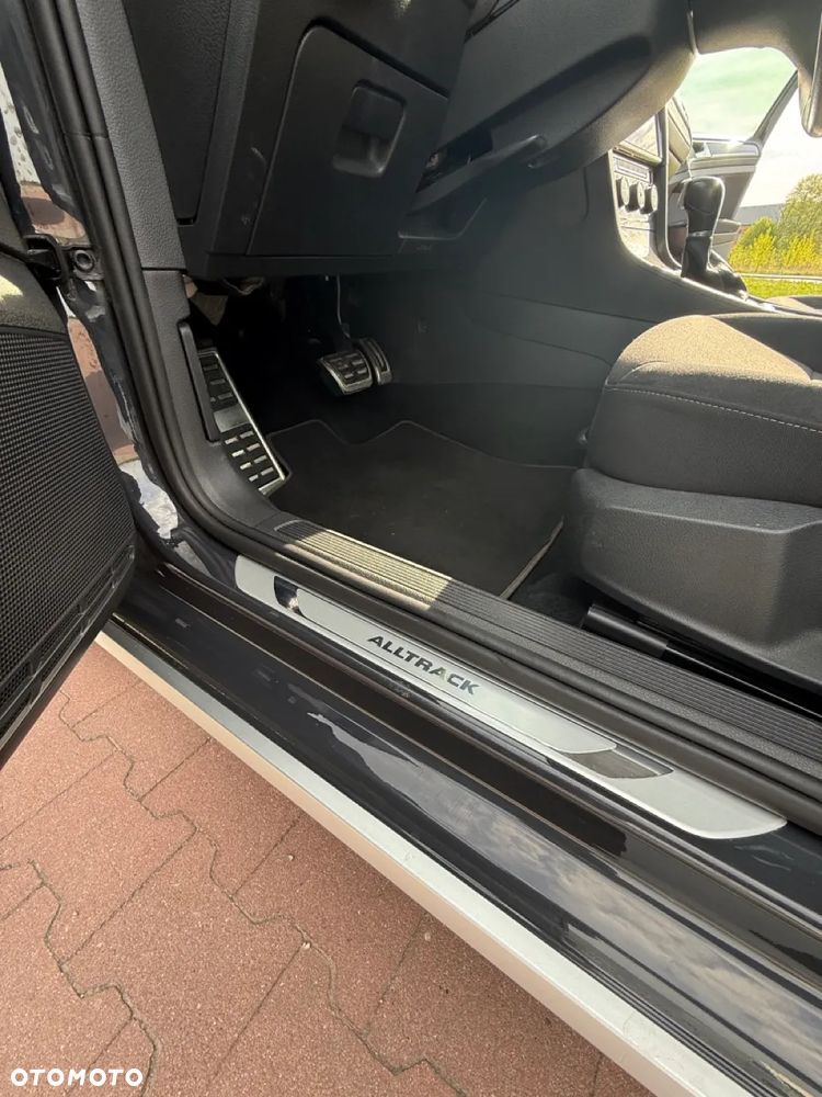 Volkswagen Golf GTD 2.0 TDI SCR DSG - 23