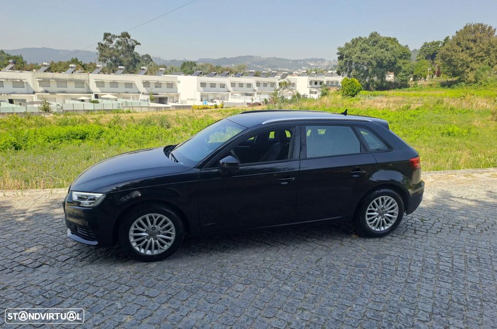 Audi A3 Sportback 1.6 TDI Design - 3