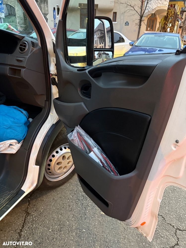 Iveco Daily 35c Frigorific Frig Carrier an 2014 Cub Izoterm 298.000km Istoric Service Facturi Kit Distribuție Ambreiaj Rezivie Frig AC Navi Discuri Placute Baterie Anvelope direcție suspensie Vopsea Ok TVA - 28