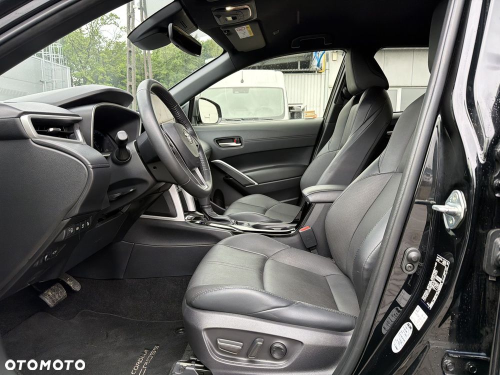 Toyota Corolla Cross 2.0 Hybrid Executive AWD - 9