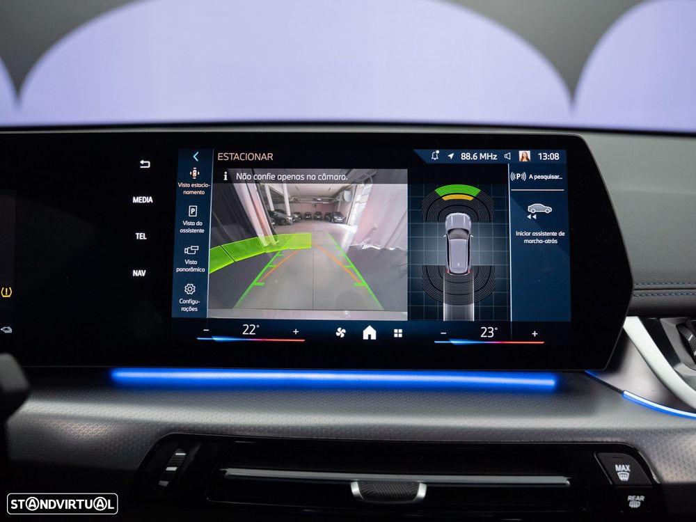 BMW X1 xDrive25e Pack Desportivo M - 28