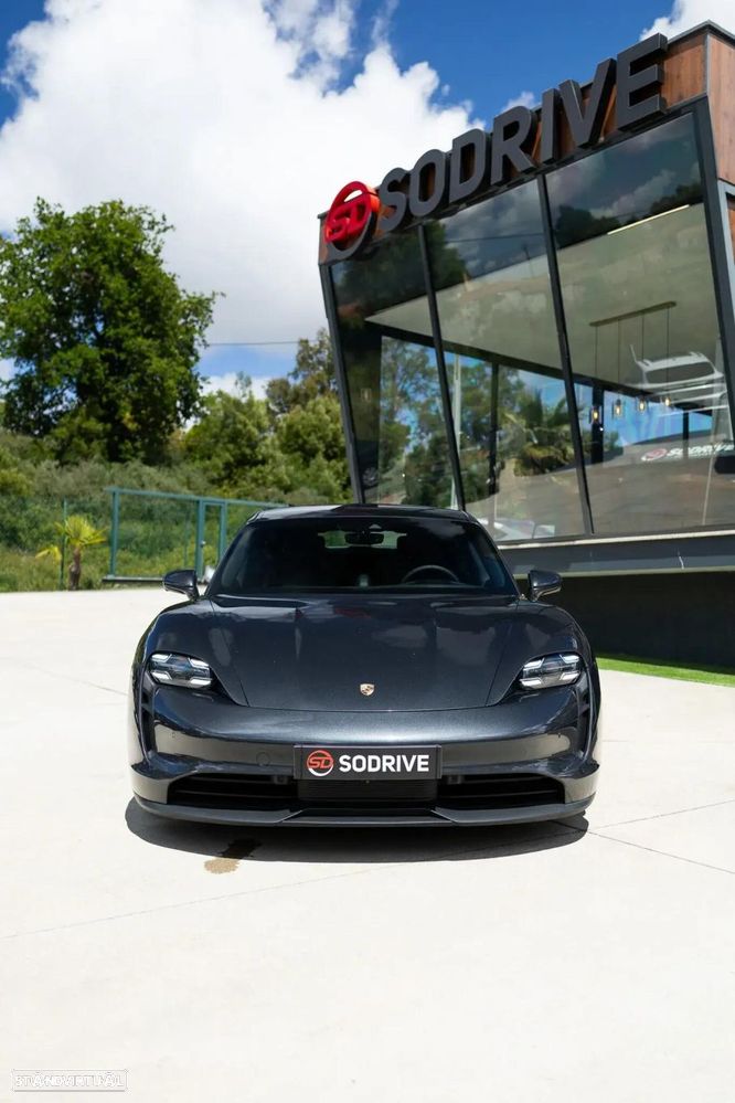 Porsche Taycan - 22