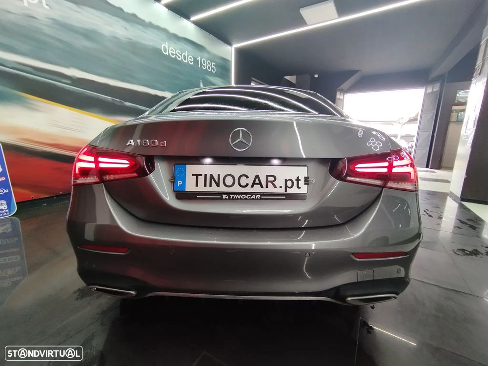 Mercedes-Benz A 180 Limousine d AMG Line Aut. - 12