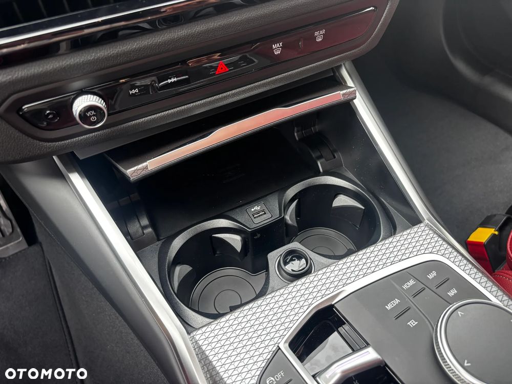 BMW Seria 3 320d mHEV M Sport - 8