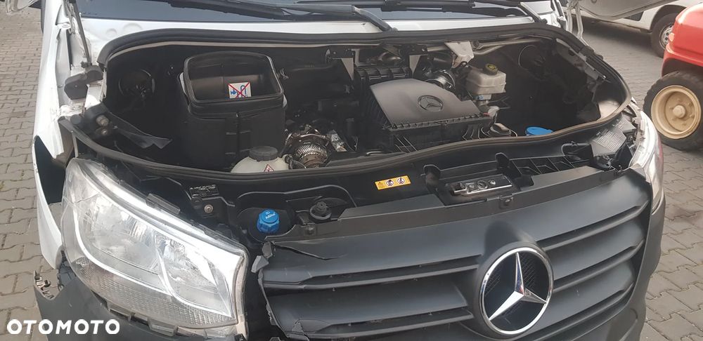 Mercedes-Benz Sprinter - 28