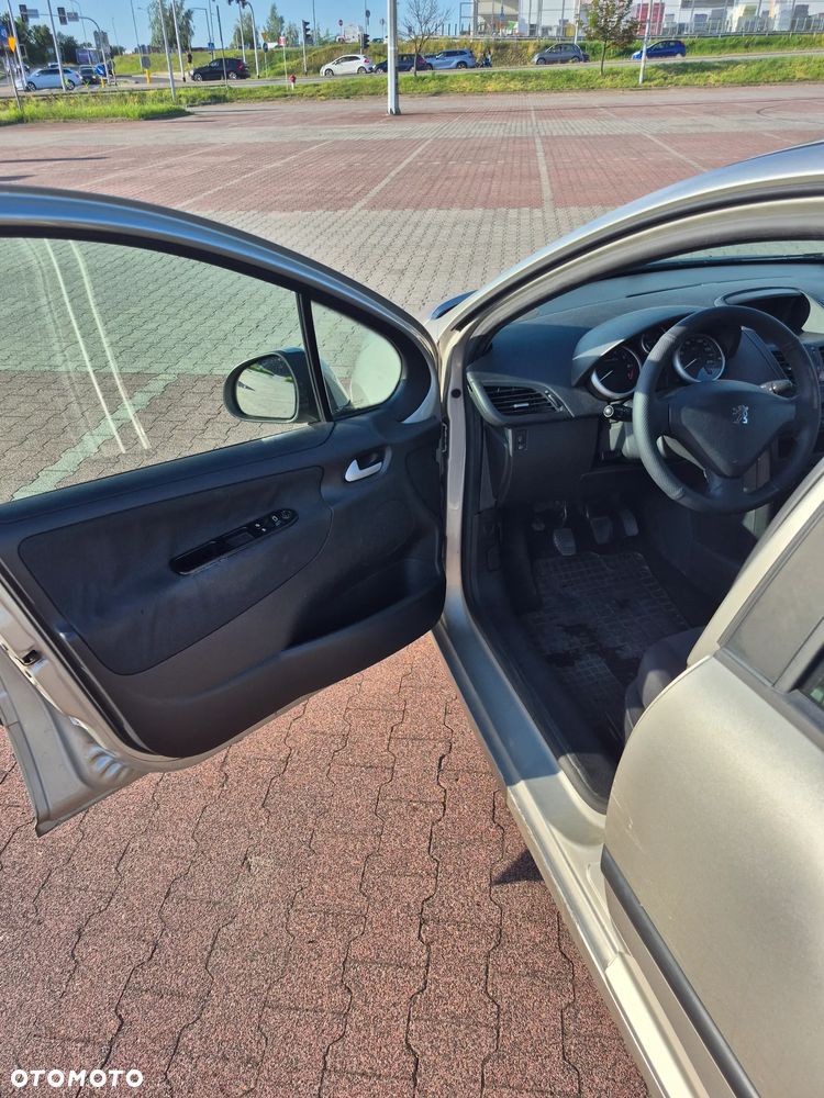Peugeot 207 1.4 Presence - 18
