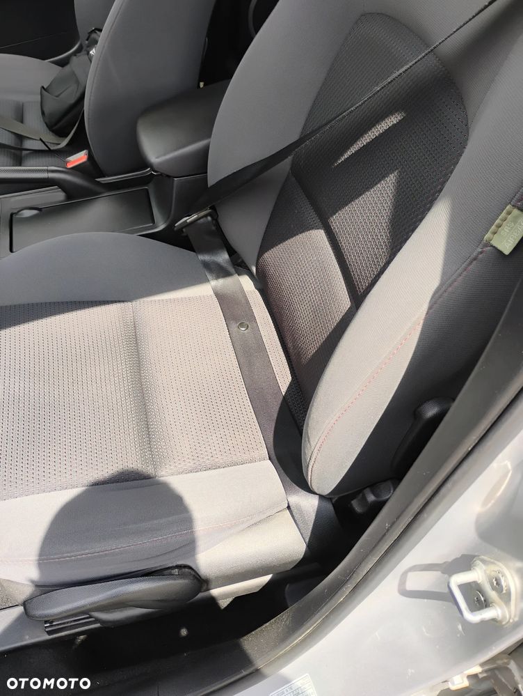 Mazda 3 1.6 Comfort - 2